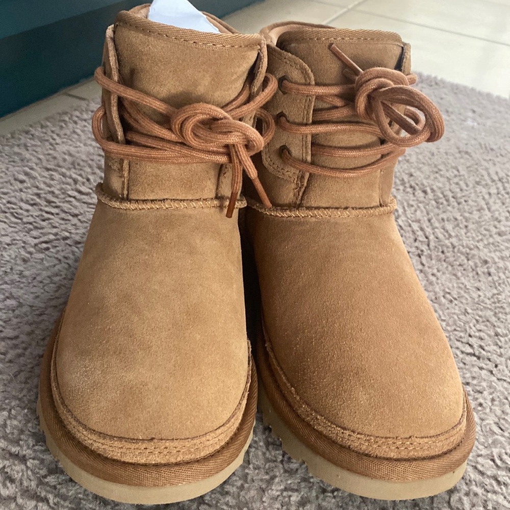 New Uggs boots